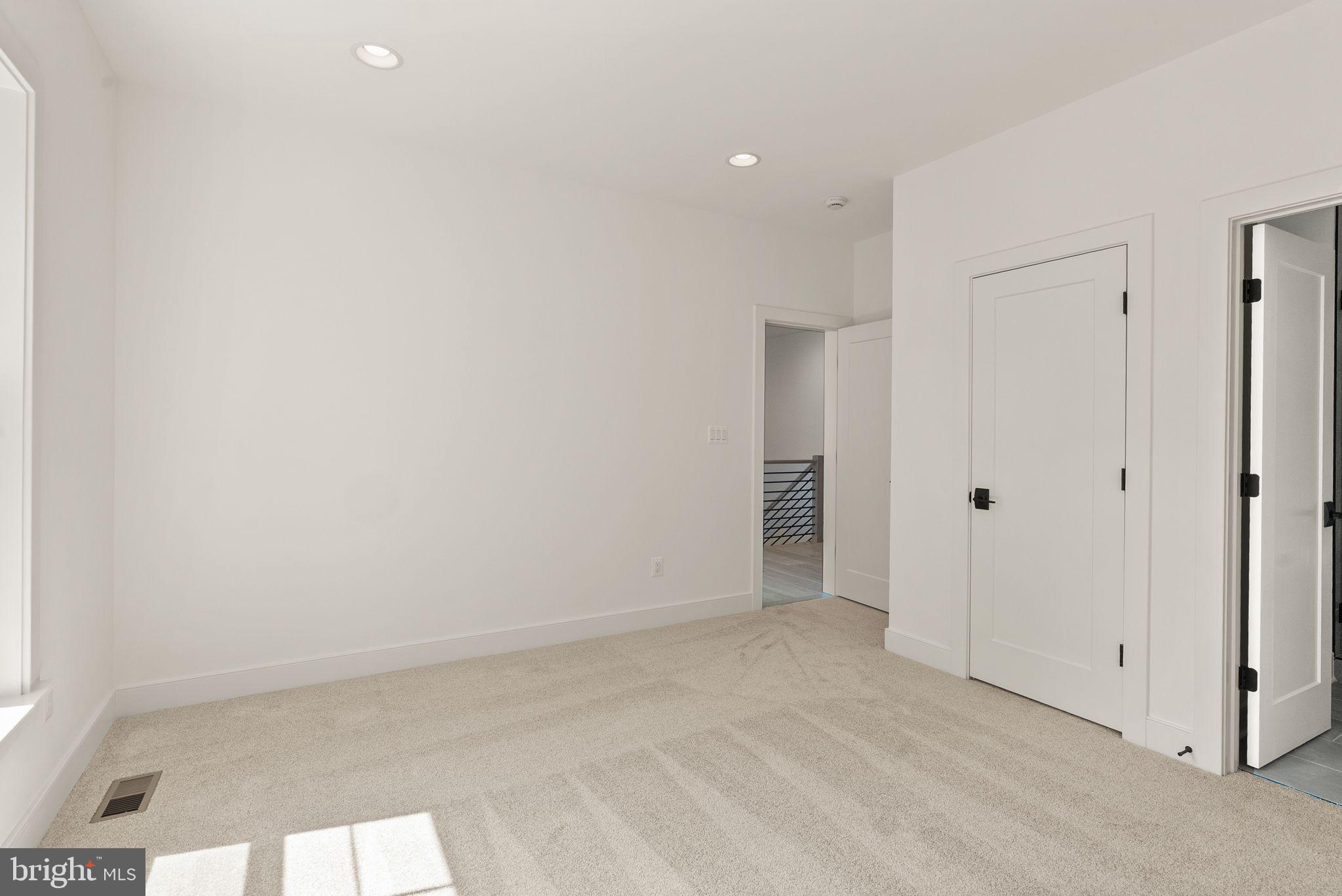 7215 Barnett Road Bethesda, MD 20817 - Photo 32 of 39 a view of an empty room