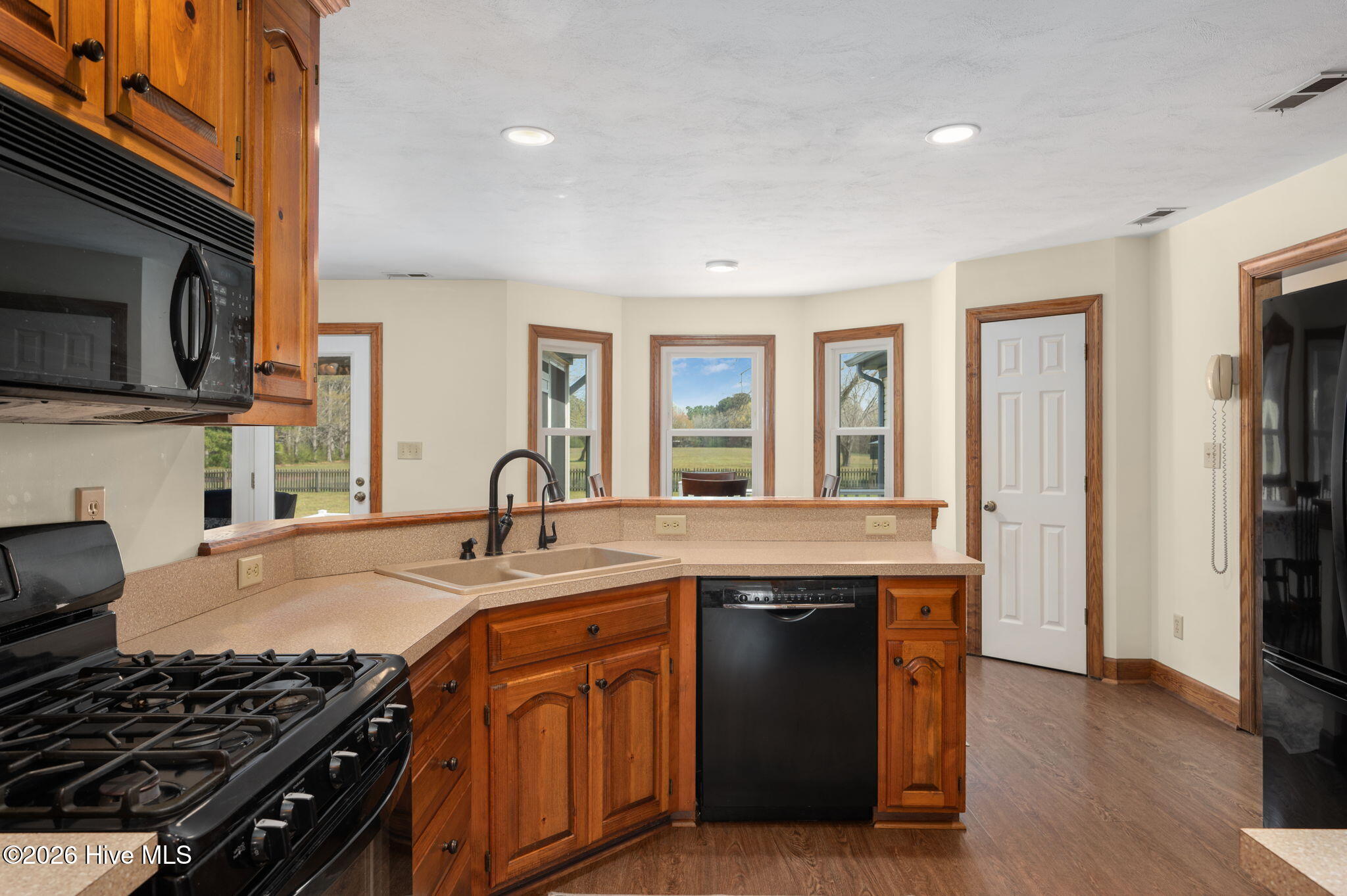 813 Puddin Ridge Road Moyock, NC 27958 - Photo 13 of 49 23-web-or-mls-813-Puddin-Ridge-Kitchen-V