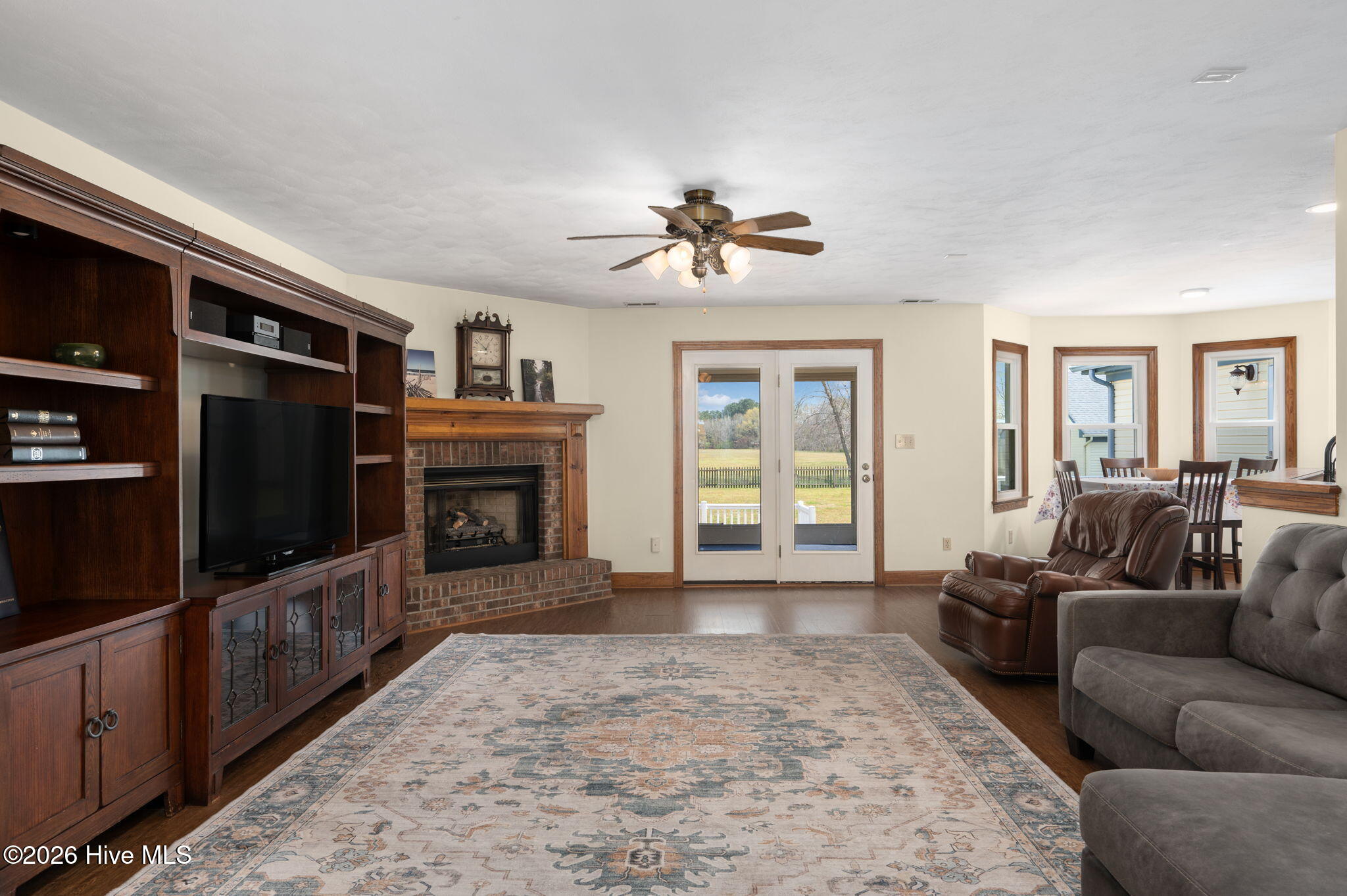 813 Puddin Ridge Road Moyock, NC 27958 - Photo 5 of 49 12-web-or-mls-813-Puddin-Ridge-Living-V3