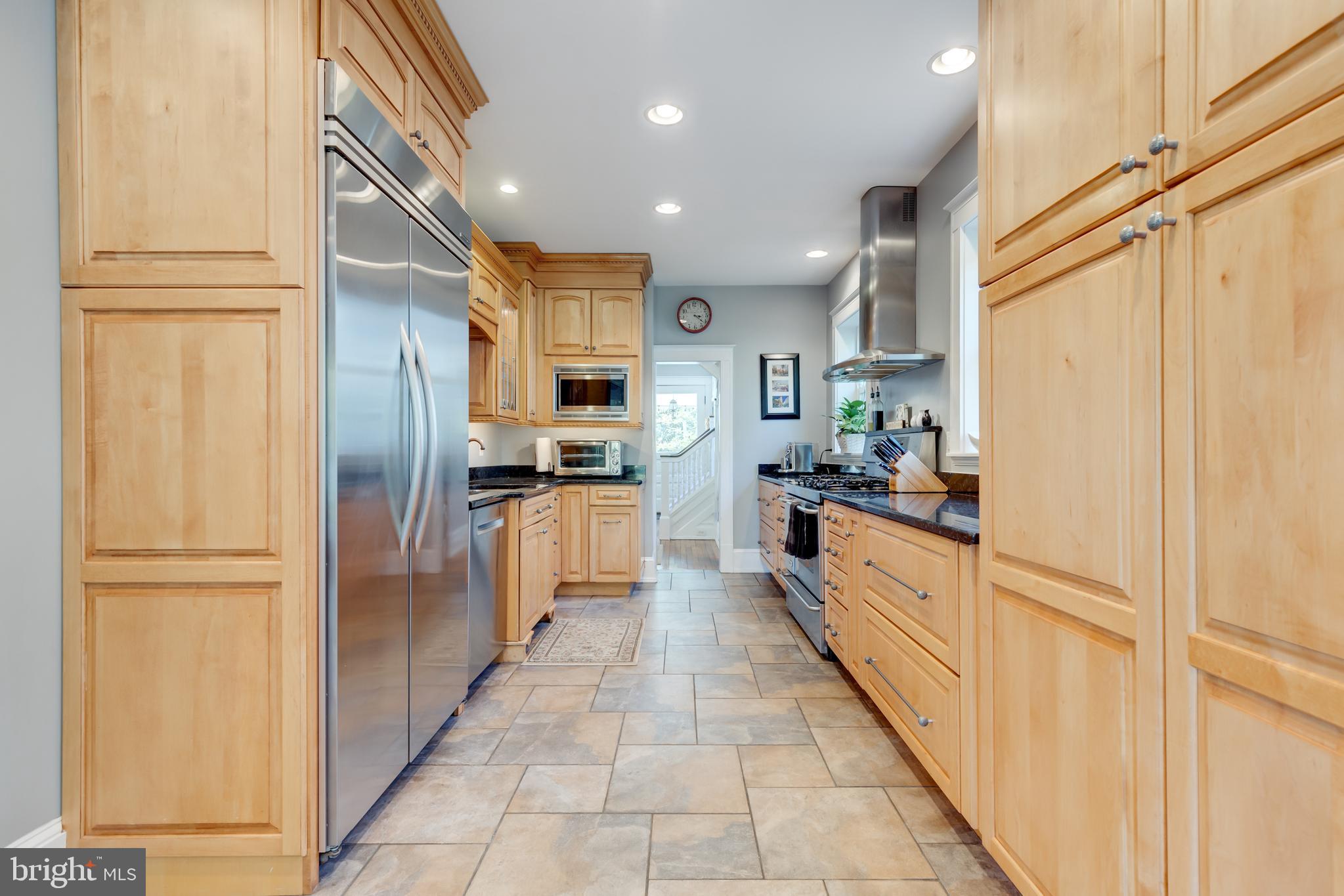 205 Woodlawn Road Baltimore, MD 21210 - Photo 17 of 40