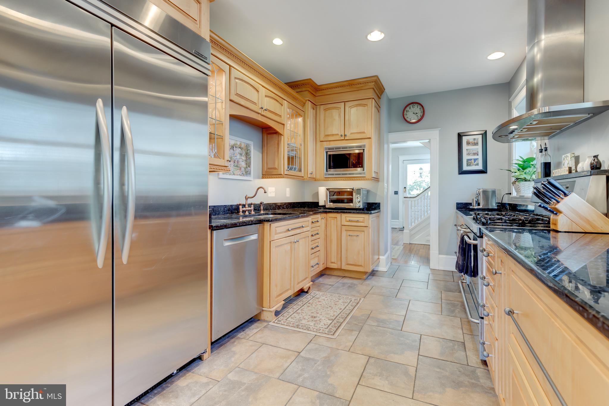 205 Woodlawn Road Baltimore, MD 21210 - Photo 18 of 40