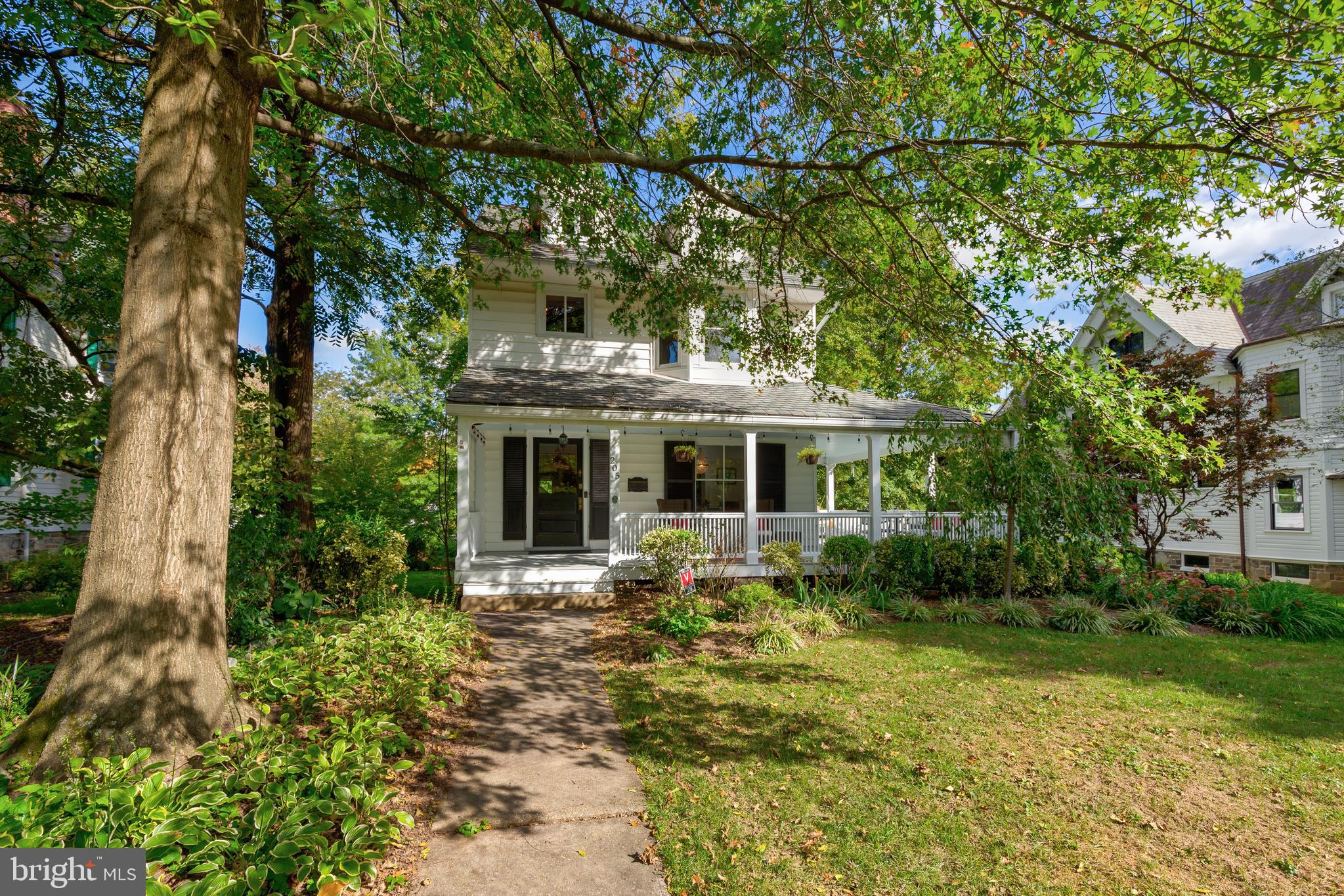 205 Woodlawn Road Baltimore, MD 21210 - Photo 4 of 40