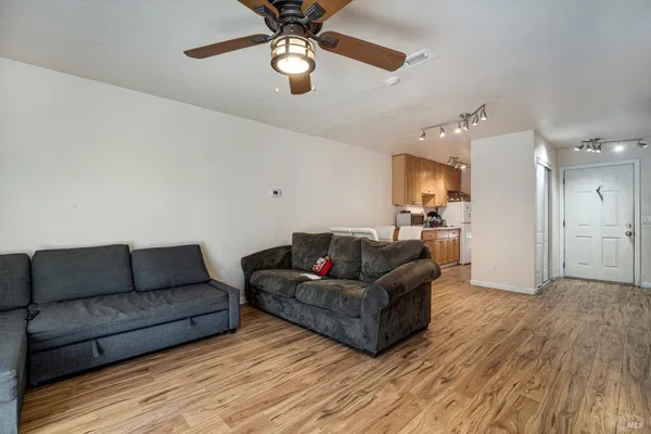 $1,350,000 | 133 Agua Caliente Road West, Sonoma, CA 95476