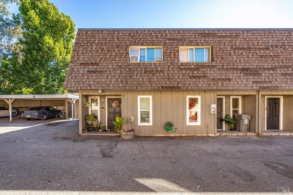 $1,350,000 | 133 Agua Caliente Road West, Sonoma, CA 95476