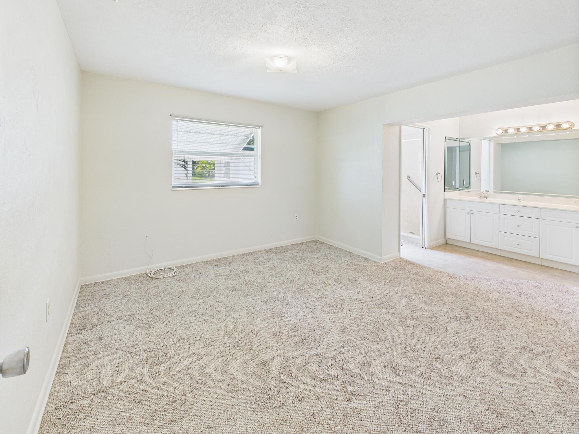 810 Southeast 13th Street Okeechobee, FL 34974 - Photo 15 of 41 CAM03600G0-PR0052-STILL001