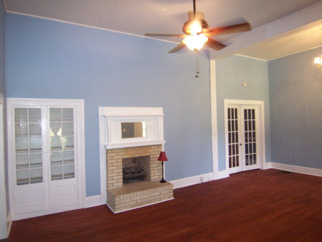 5500 Sardis Church Road Macon, GA 31216 - Photo 3 of 10 a view of livingroom window fireplace