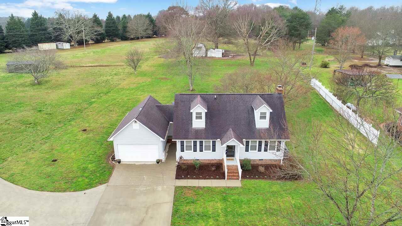 618 Spearman Road Pelzer, SC 29669 - Photo 2 of 32