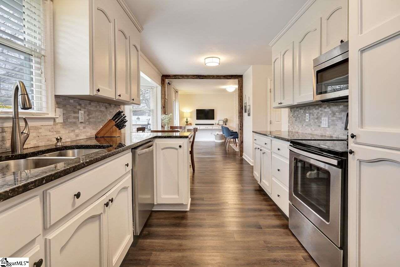 618 Spearman Road Pelzer, SC 29669 - Photo 12 of 32