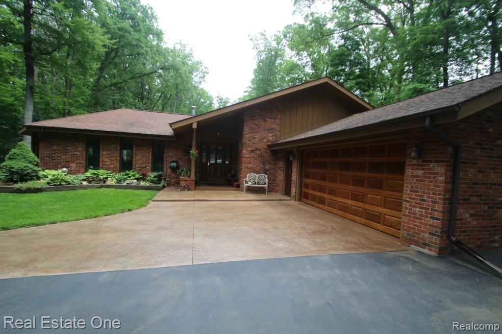 4344 Fenton Road Hartland, MI 48353 - Photo 29 of 53 IMG_7196.jpg