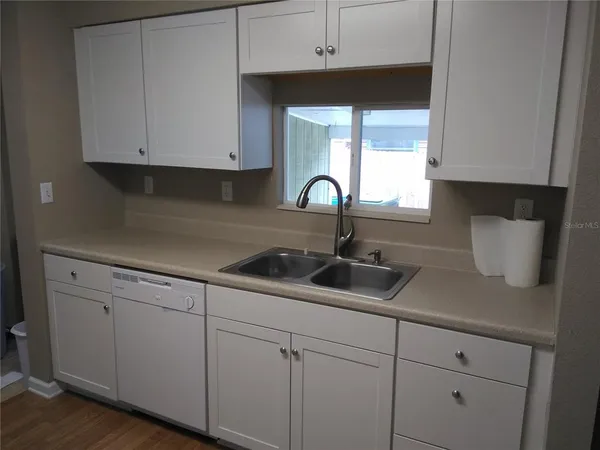 $2,300 | 910 9th Avenue Southwest, Largo, FL 33770