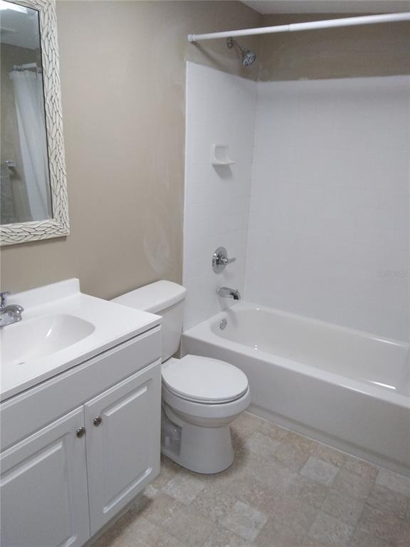 910 9th Avenue Southwest Largo, FL 33770 - Photo 21 of 38