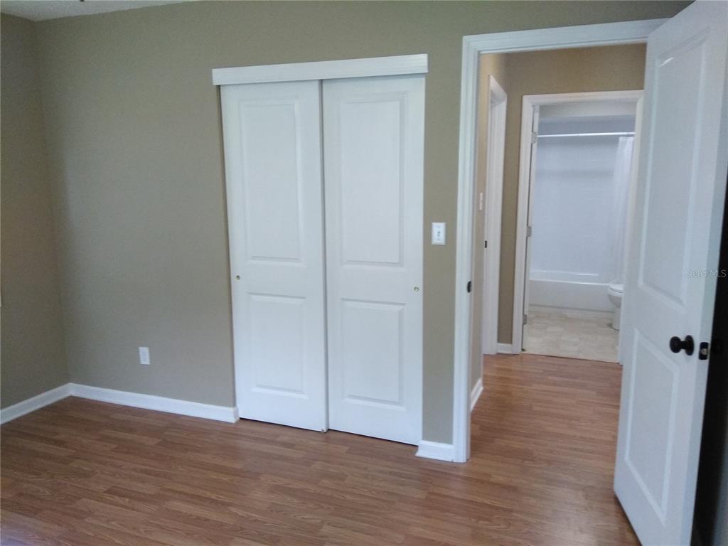 910 9th Avenue Southwest Largo, FL 33770 - Photo 24 of 38