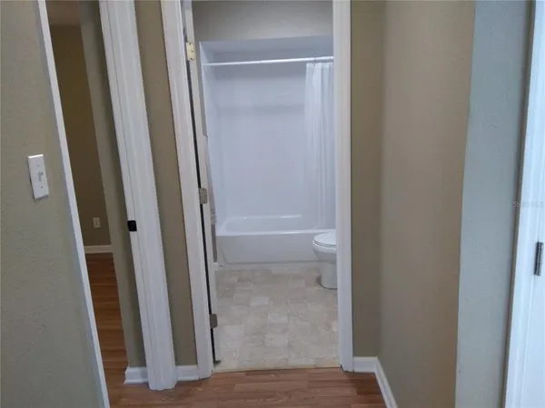 $2,300 | 910 9th Avenue Southwest, Largo, FL 33770