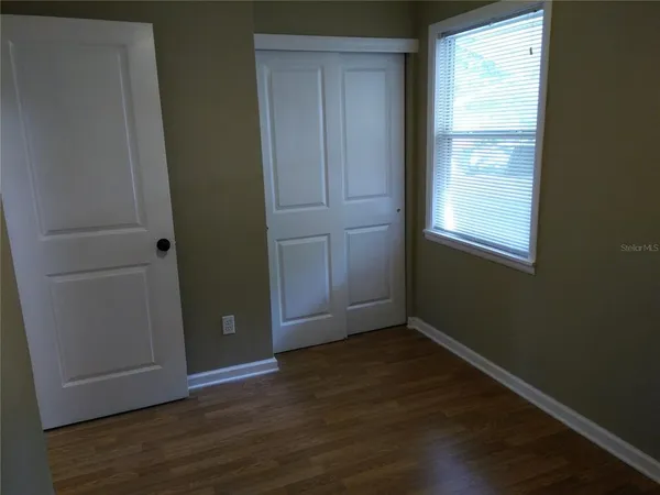 $2,300 | 910 9th Avenue Southwest, Largo, FL 33770