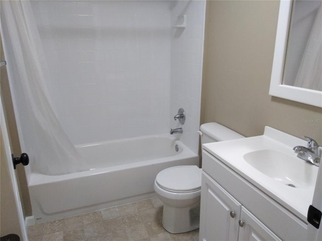 910 9th Avenue Southwest Largo, FL 33770 - Photo 27 of 38