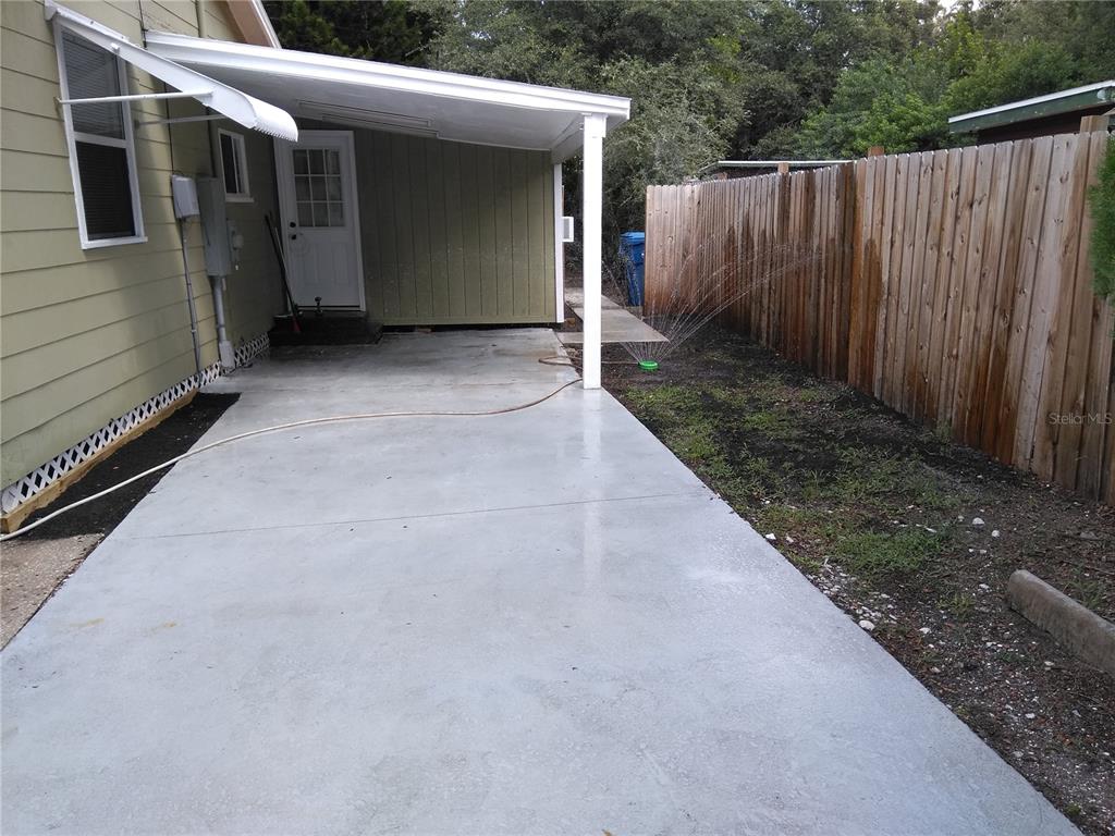 910 9th Avenue Southwest Largo, FL 33770 - Photo 3 of 38