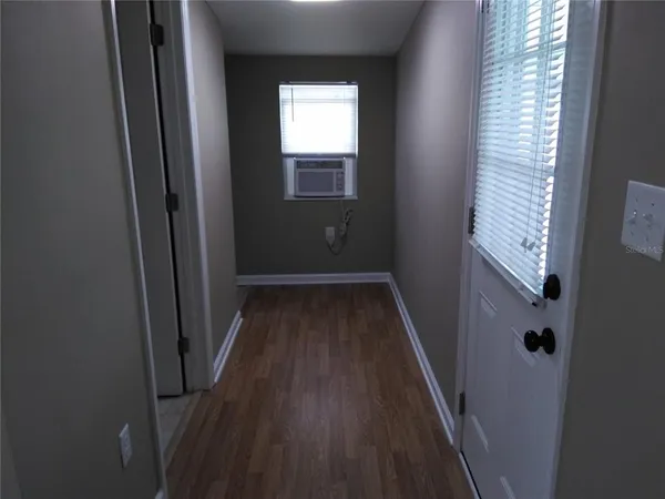 $2,300 | 910 9th Avenue Southwest, Largo, FL 33770