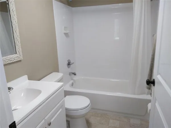 $2,300 | 910 9th Avenue Southwest, Largo, FL 33770