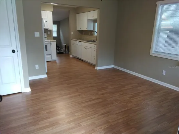 $2,300 | 910 9th Avenue Southwest, Largo, FL 33770