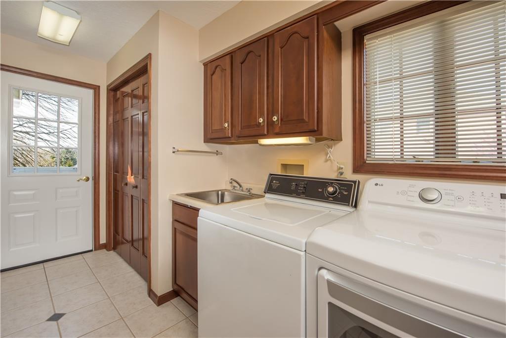 184 Pinkerton Road Wexford, PA 15090 - Photo 12 of 25 Gallery Image 12