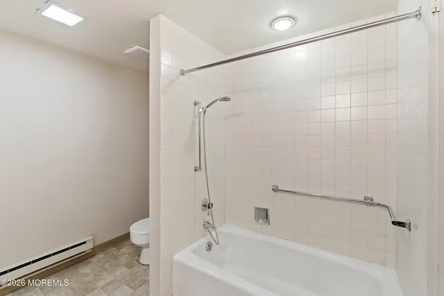 $339,900 | 412 C Oxford Lane, Unit 412C, Monroe Township, NJ 08831