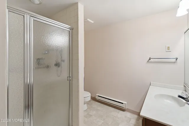 $339,900 | 412 C Oxford Lane, Unit 412C, Monroe Township, NJ 08831