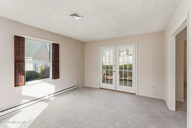 $339,900 | 412 C Oxford Lane, Unit 412C, Monroe Township, NJ 08831