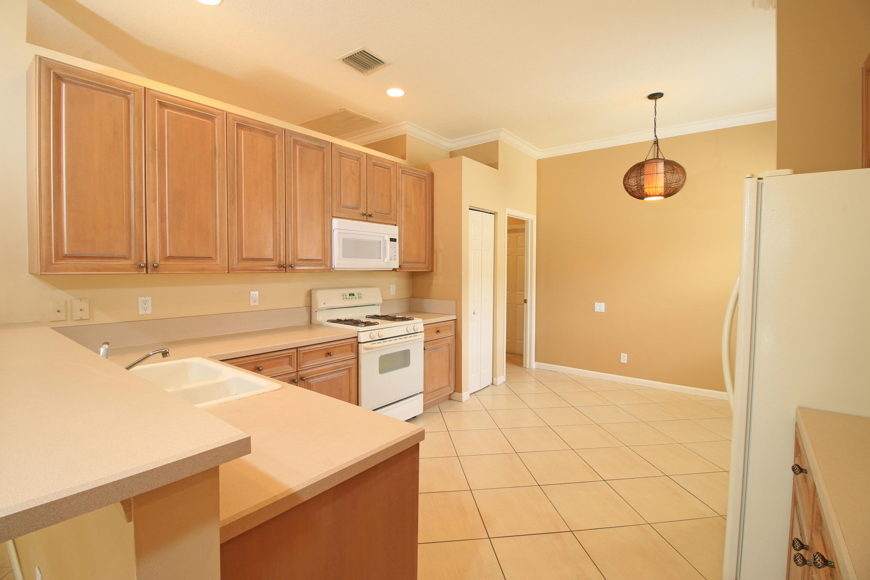 337 Springview Loop Port St. Lucie, FL 34986 - Photo 24 of 48 Kitchen 1
