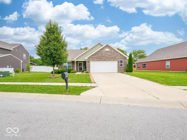 $299,900 | 8218 Devon Avenue, Indianapolis, IN 46239