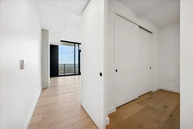 $8,999 | 610 Davis Street, Unit 5007, Austin, TX 78701