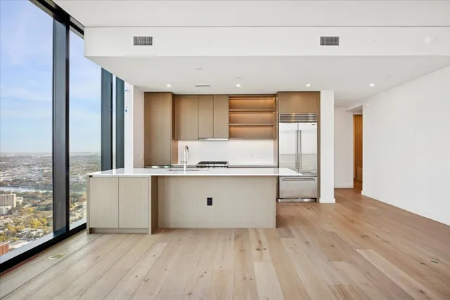 $8,999 | 610 Davis Street, Unit 5007, Austin, TX 78701