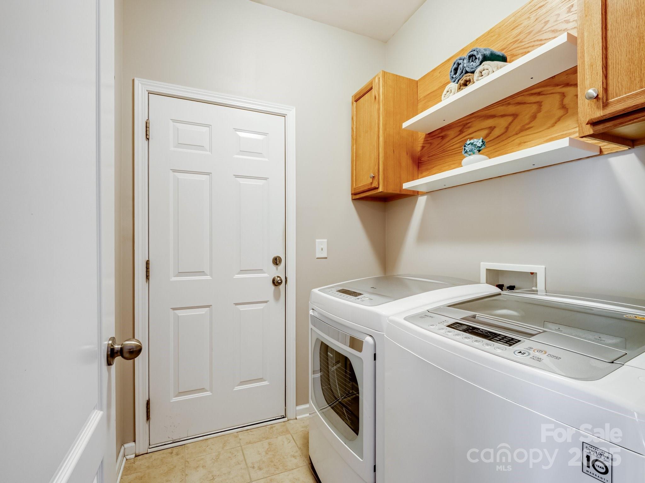 1033 Crawford Drive Lancaster, SC 29720 - Photo 25 of 48 a utility room with dryer and washer