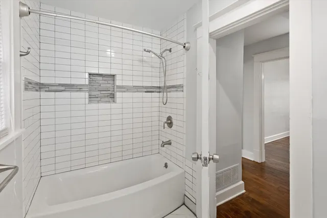 a bathroom with a tub