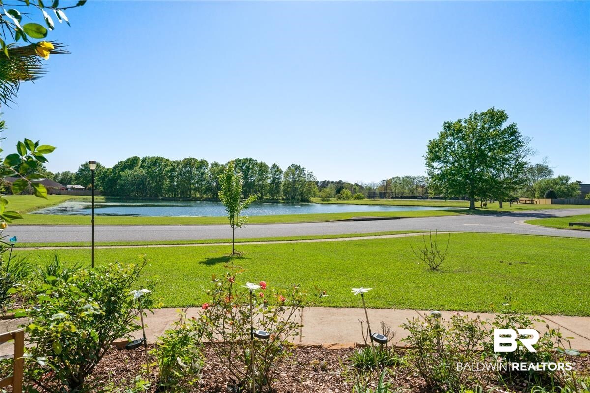11216 Roanoke Loop Daphne, AL 36526 - Photo 4 of 35
