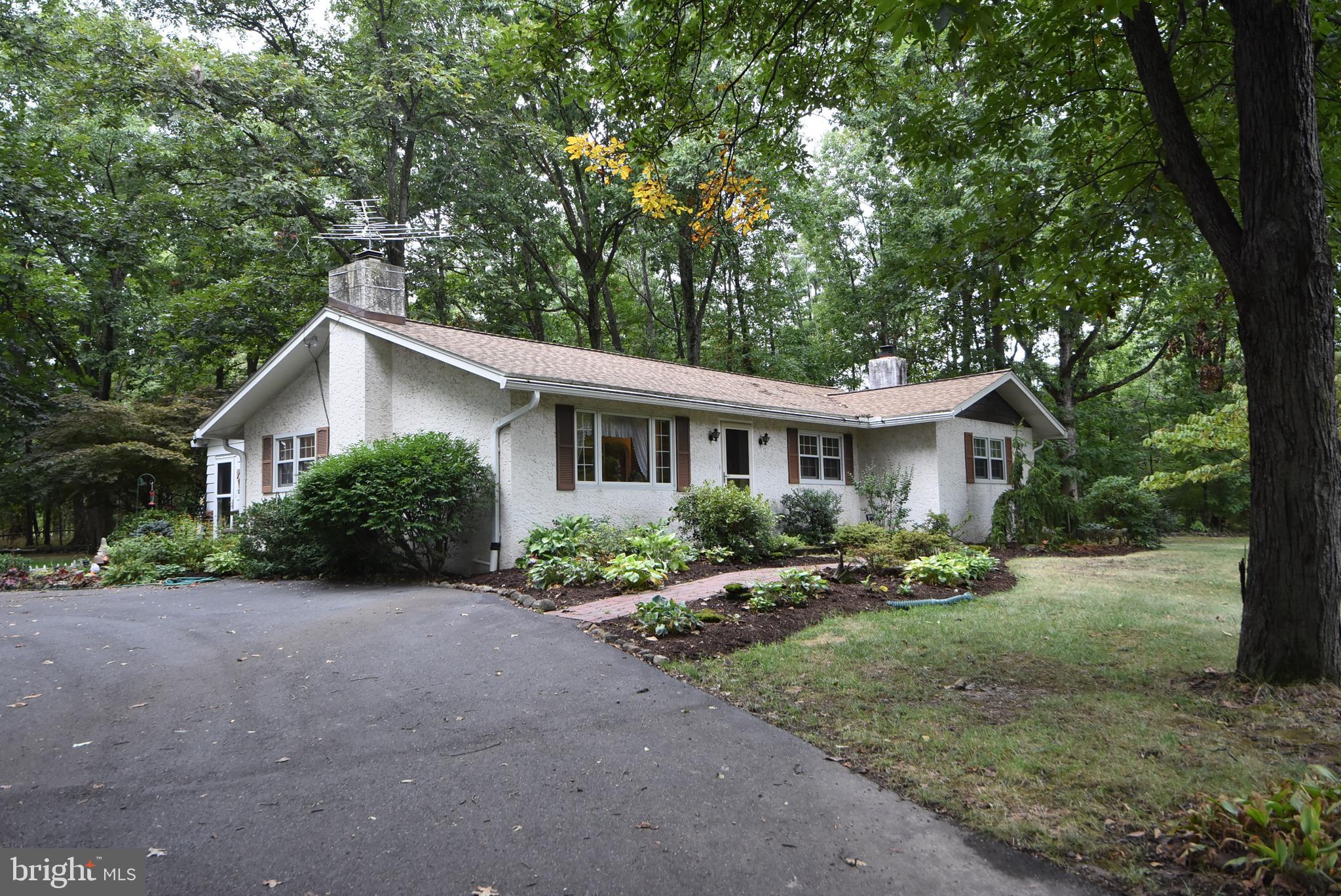 1320 Old Plains Road Pennsburg, PA 18073 - Photo 2 of 52 Gallery Image 2