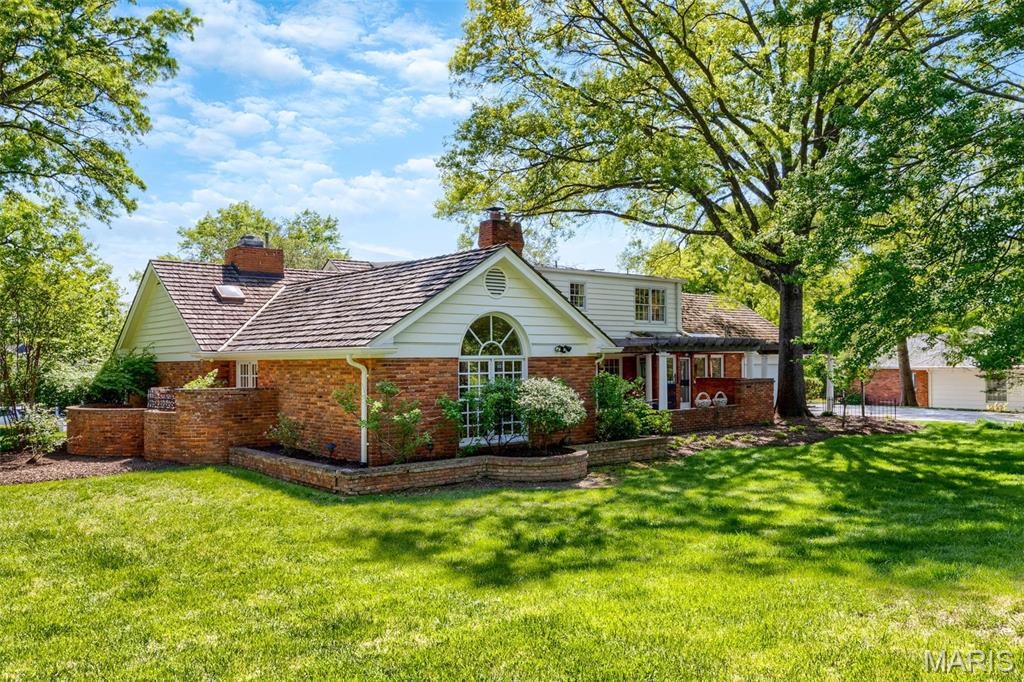 11101 Hermitage Hill Road Frontenac, MO 63131 - Photo 43 of 46