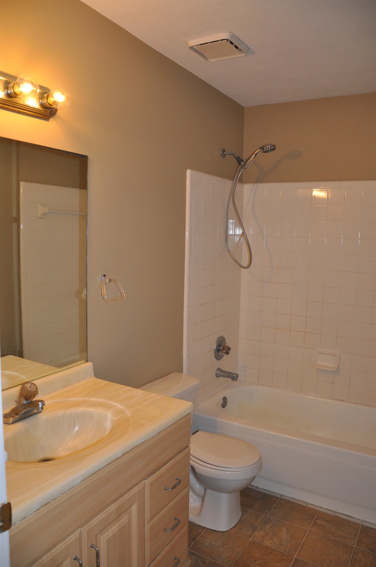 8287 Hunters Ridge Trail Tallahassee, FL 32312 - Photo 3 of 29 Gallery Image 3