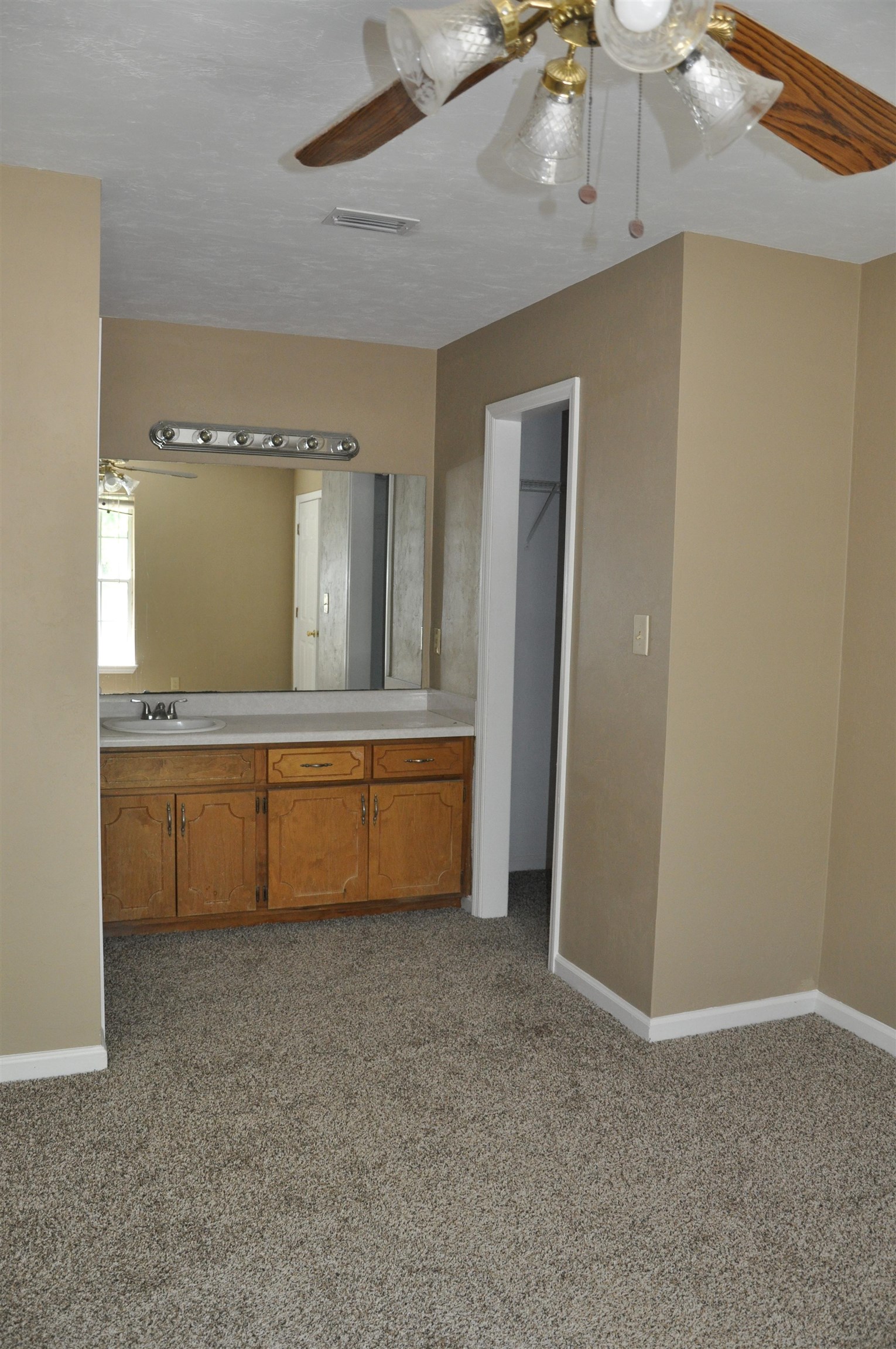 8287 Hunters Ridge Trail Tallahassee, FL 32312 - Photo 9 of 29 Gallery Image 9