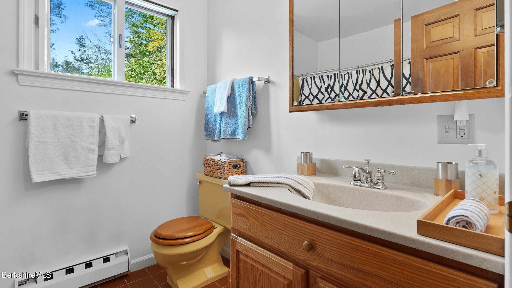 3 Yale Hill Road Stockbridge, MA 01262 - Photo 28 of 32 Full Bath upstair