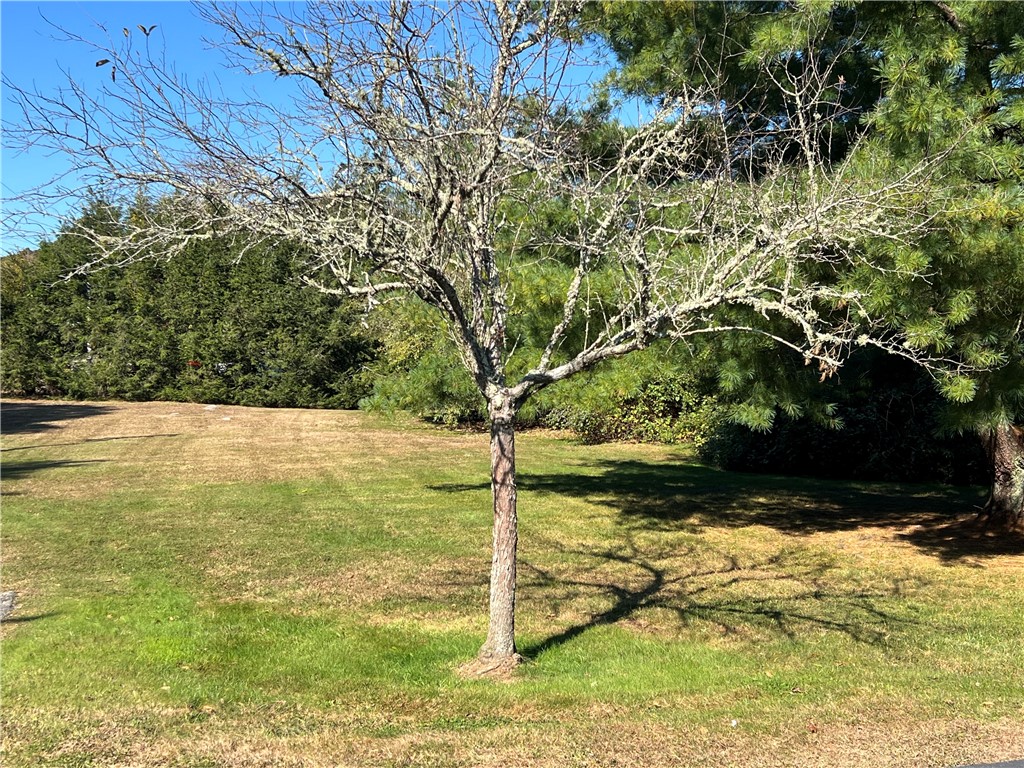 21 Apache Drive, Unit H Westerly, RI 02891 - Photo 18 of 20 Grounds