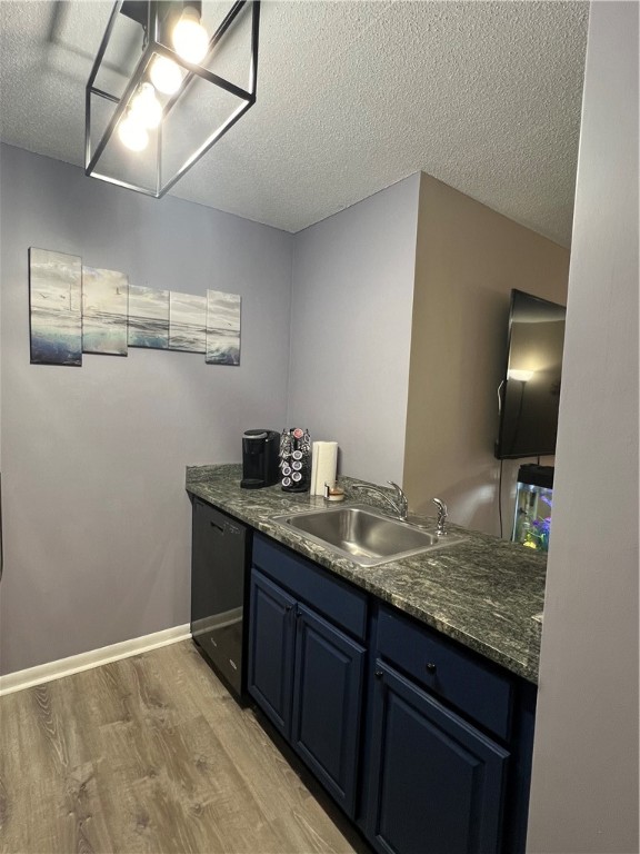 21 Apache Drive, Unit H Westerly, RI 02891 - Photo 9 of 20 Kitchen