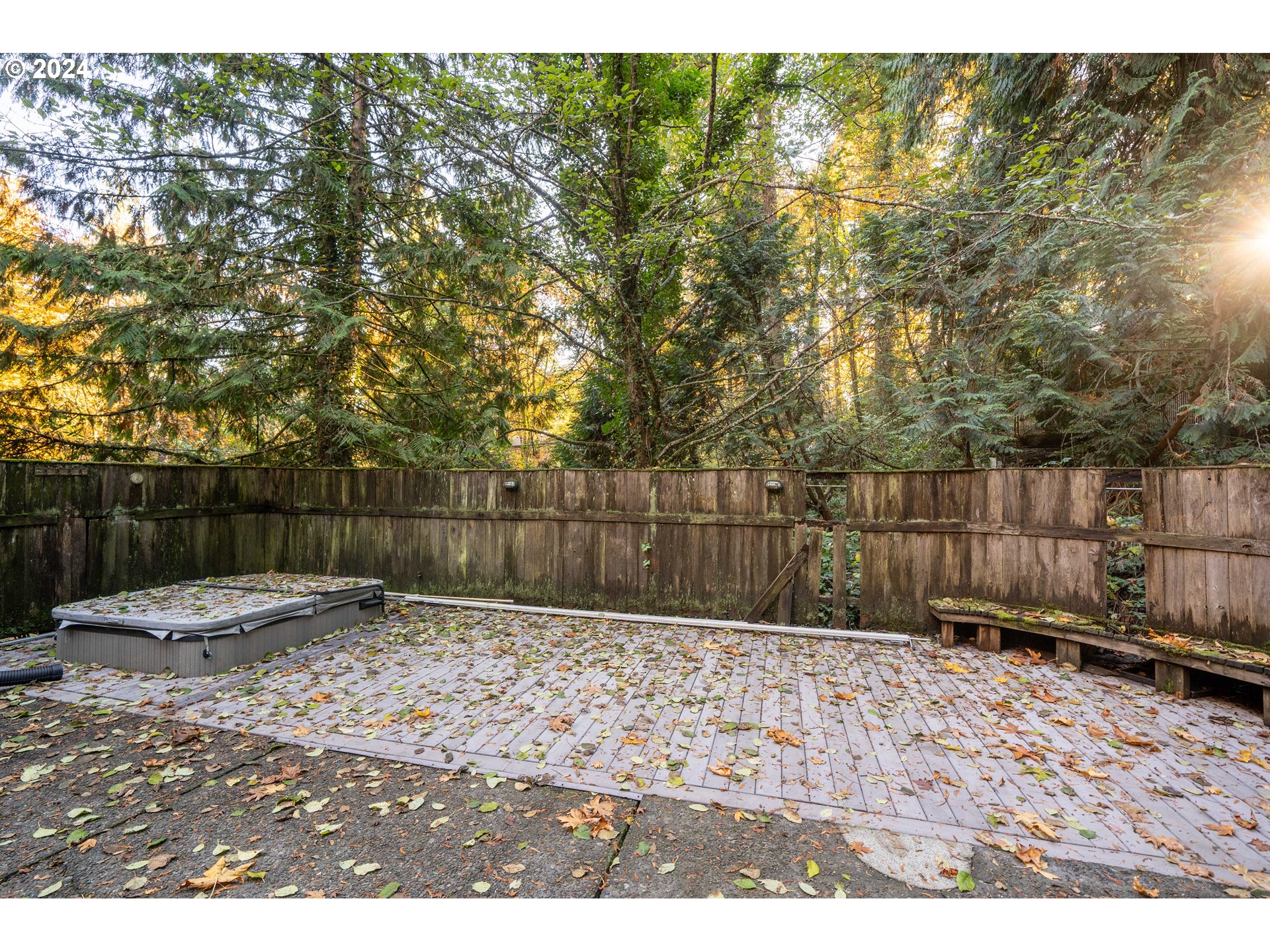 747 Southwest Cheltenham Street Portland, OR 97239 - Photo 29 of 35 Deck