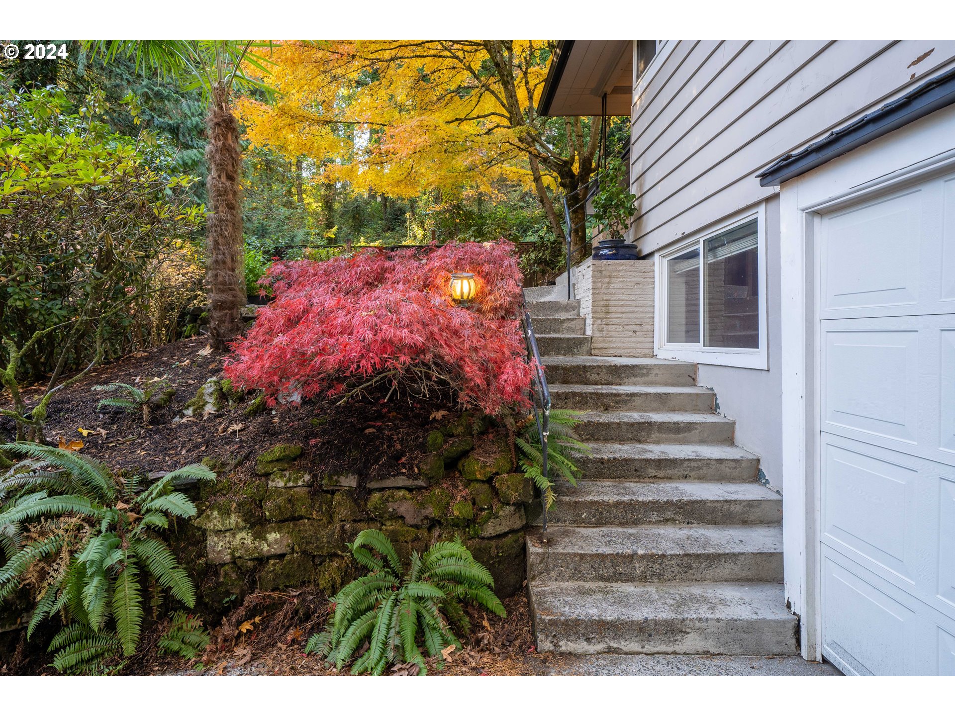 747 Southwest Cheltenham Street Portland, OR 97239 - Photo 3 of 35 Exterior
