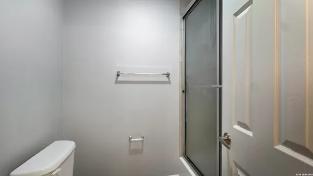 a bathroom with a toilet