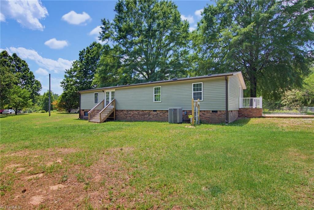 1059 Whitts Road Madison, NC 27025 - Photo 25 of 30