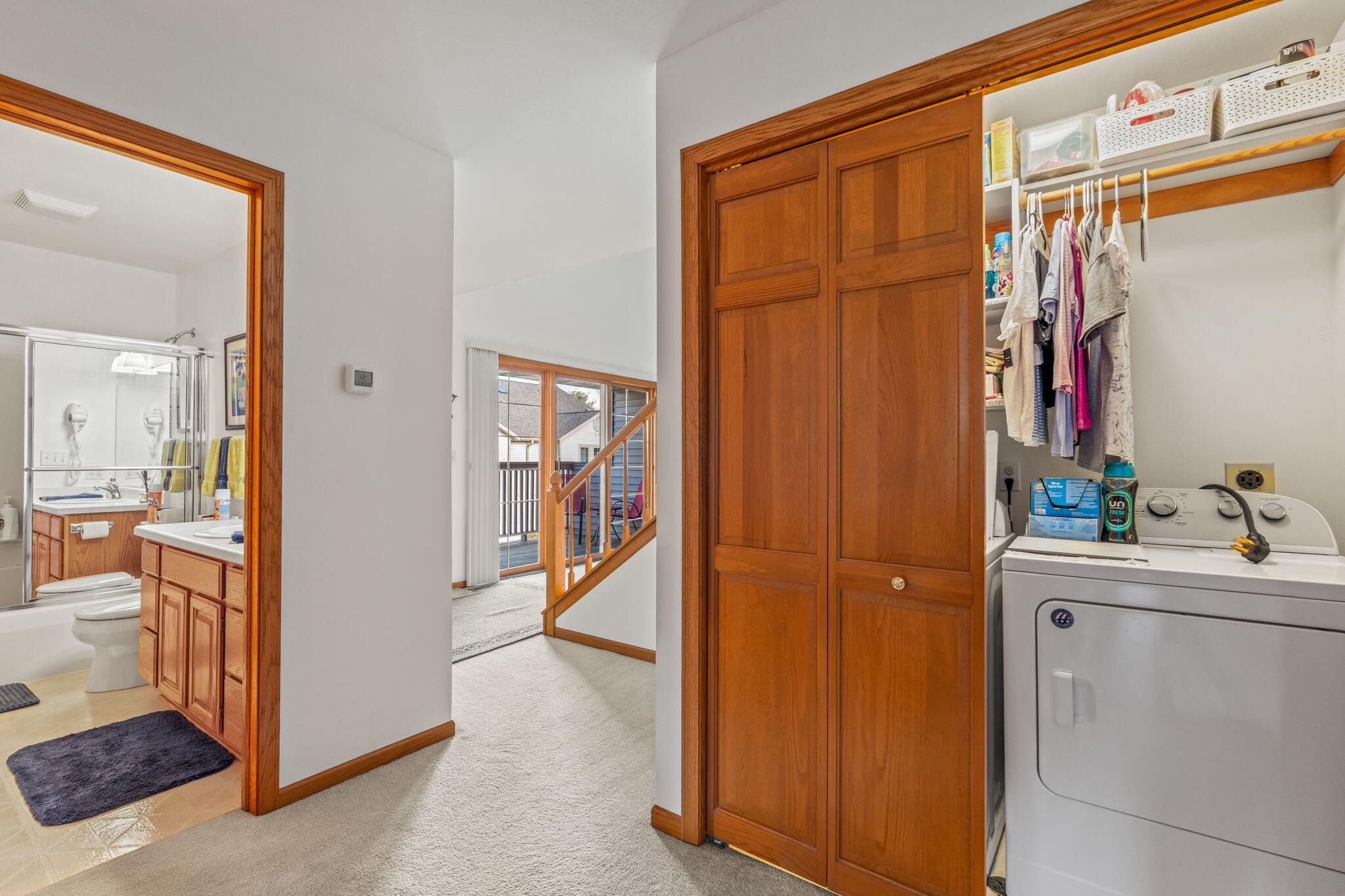 2215 Circle Ridge, Unit D Delafield, WI 53018 - Photo 24 of 26 Laundry