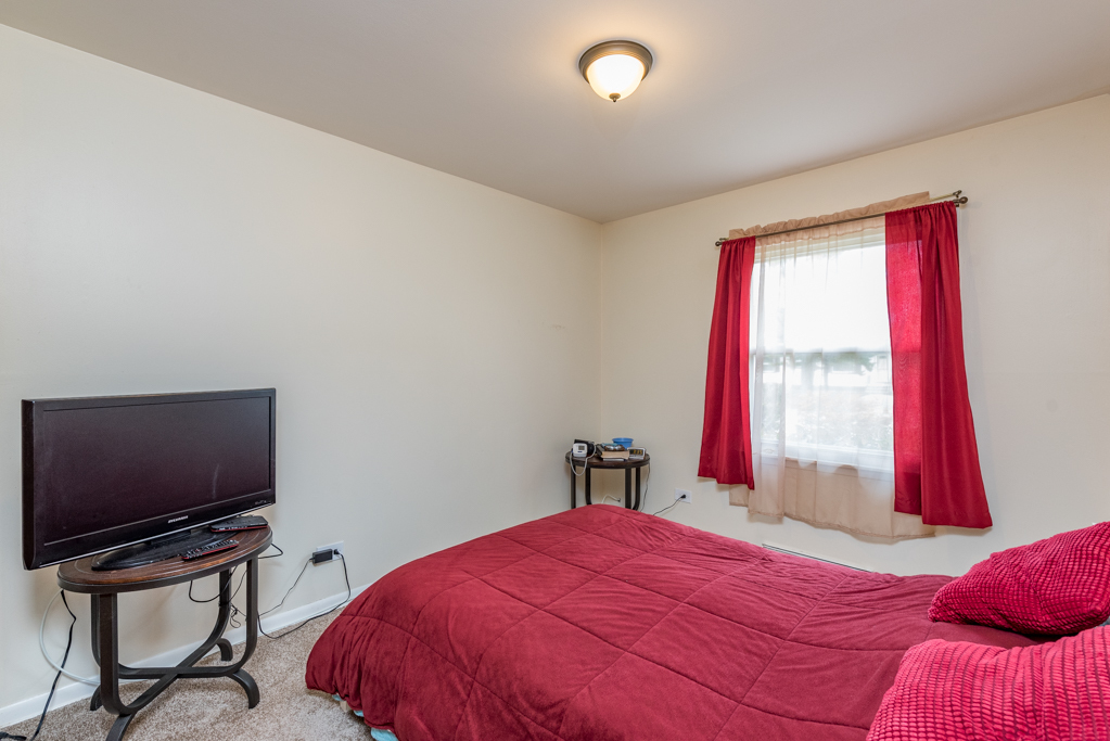 2629 West Cheyenne Road Waukegan, IL 60087 - Photo 12 of 34 Gallery Image 12