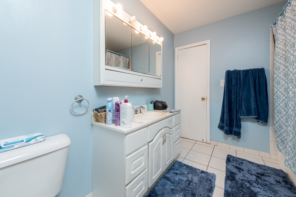 2629 West Cheyenne Road Waukegan, IL 60087 - Photo 14 of 34 Gallery Image 14