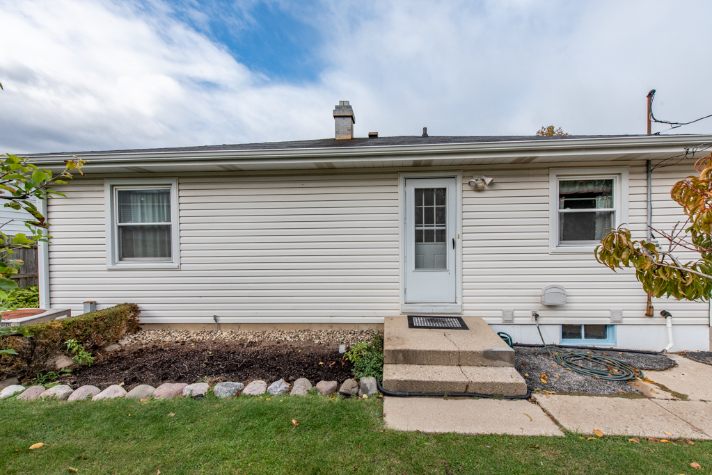 2629 West Cheyenne Road Waukegan, IL 60087 - Photo 28 of 34 Gallery Image 28