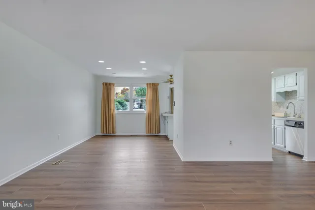 $3,500 | 852 Birchwood Court, Arnold, MD 21012